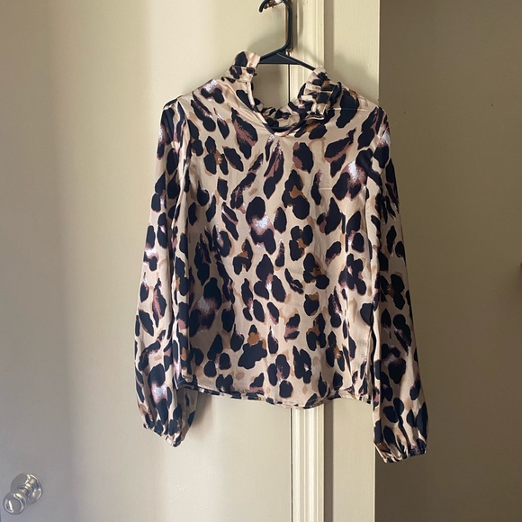 Leopard top - Picture 2 of 2